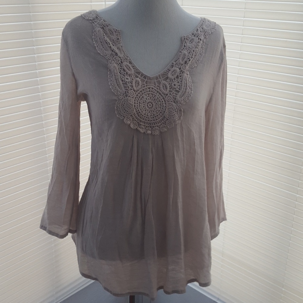Women's blouse